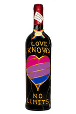 Cargar imagen en el visor de la galería, Botella Vino Jumilla Regalo Bandera Bisexual (Love Knows no Limits) - Delampa
